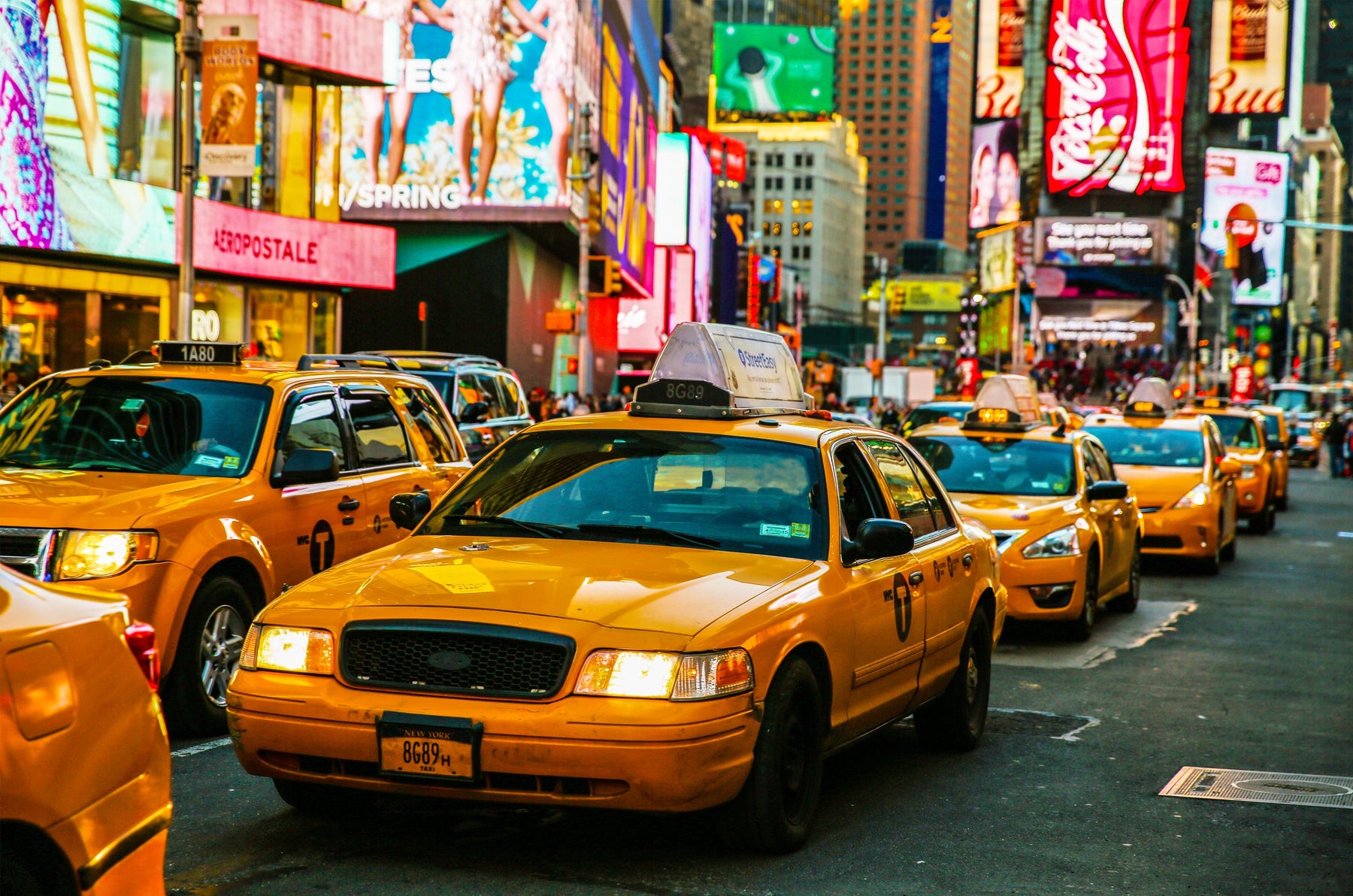 Travel Scams Even You Could Fall For Pacsafe Official North America   Yellow Cab NYC Travel Scams Even You Could Fall For 1800x 