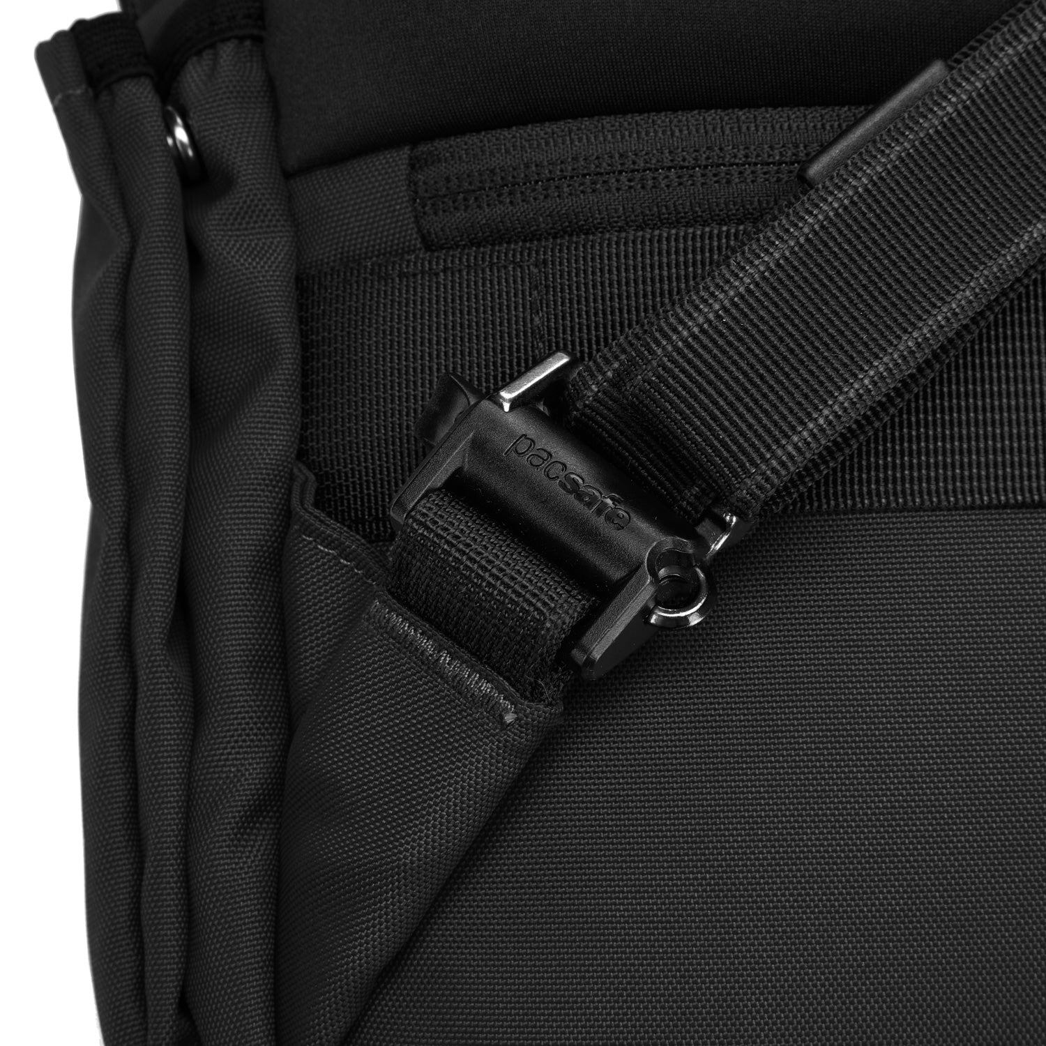 pacsafe バッグ　ブラック Pacsafe® X anti-theft 25L backpack | Pacsafe® – Pacsafe – Official