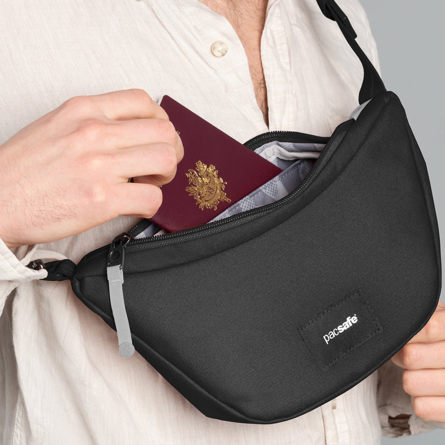Saintrygo 2 Pieces Hide Bra Wallet Pickpocket Proof Wallet Travel Pouches  Under Clothes Money Belt Pouch for Travel Pouch Secret Pocket for Passport