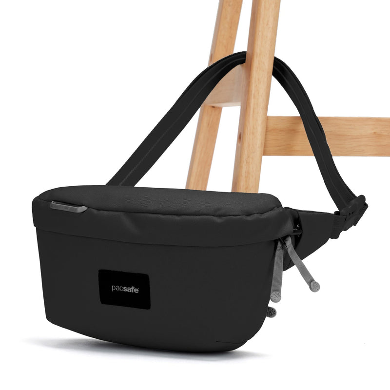 pacsafe Sac en bandoulière Sac à dos Pacsafe Eco ECONYL® 12 L Sling Backpack Tidal pacsafe Sac en bandoulière Sac à dos Pacsafe Eco ECONYL® 12 L Sling Backpack Tidal