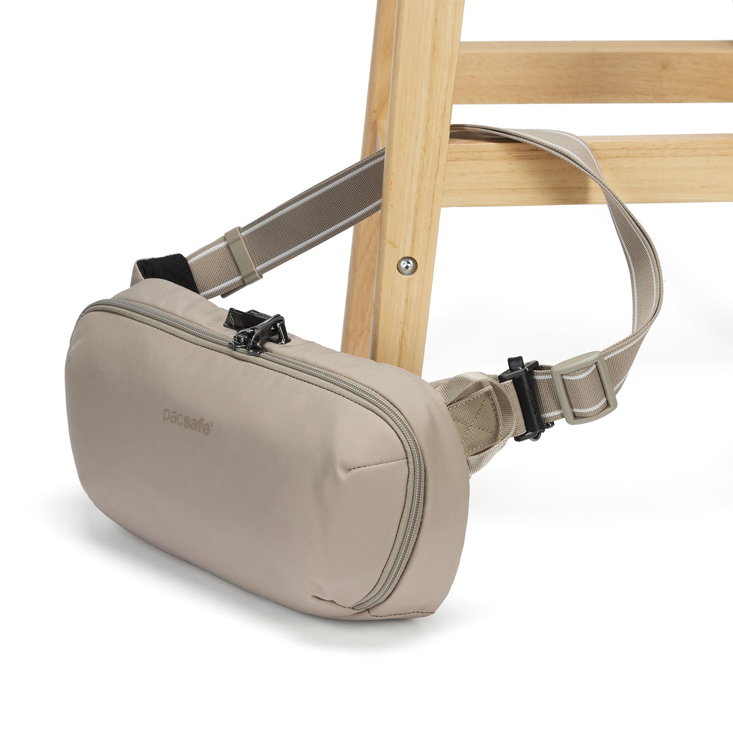 Pacsafe® V Anti-Theft Urban Sling – Pacsafe – Official North