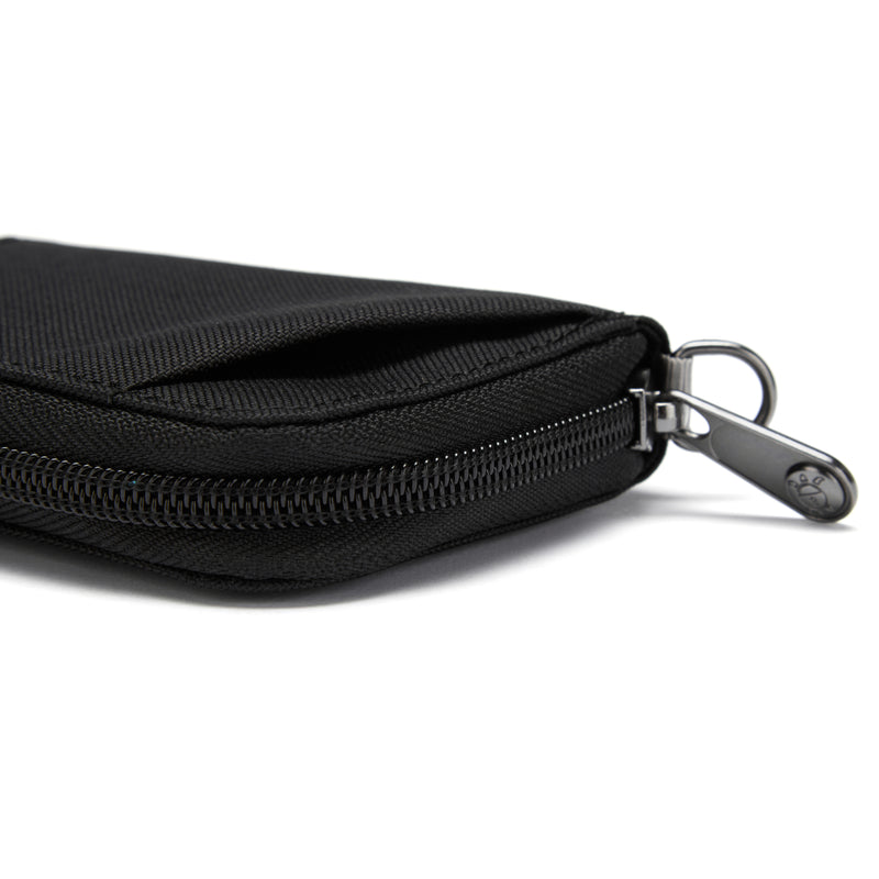 Pacsafe RFIDsafe RFID blocking card wallet | Pacsafe Pacsafe Official North America Store Pacsafe RFIDsafe RFID blocking card wallet | Pacsafe Pacsafe Official North America Store