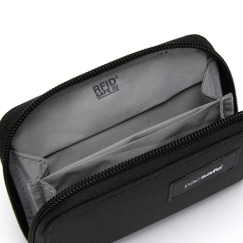 Pacsafe® RFIDsafe™ RFID blocking card wallet, Jet Black