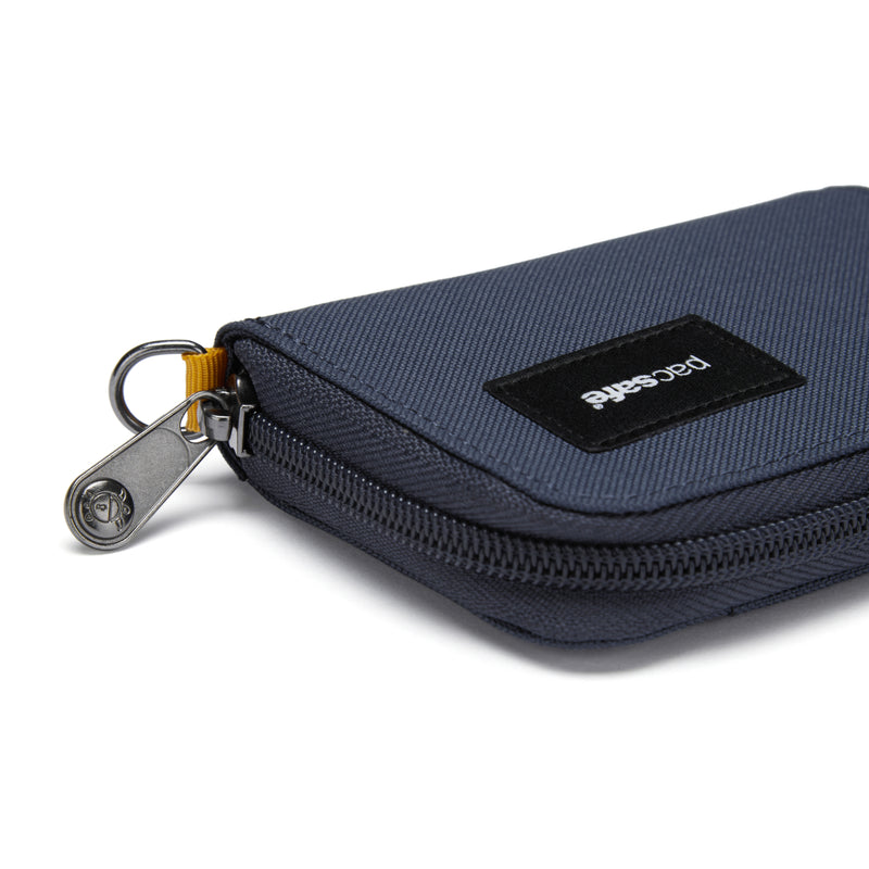 Pacsafe RFIDsafe RFID blocking card wallet | Pacsafe Pacsafe Official North America Store Pacsafe RFIDsafe RFID blocking card wallet | Pacsafe Pacsafe Official North America Store