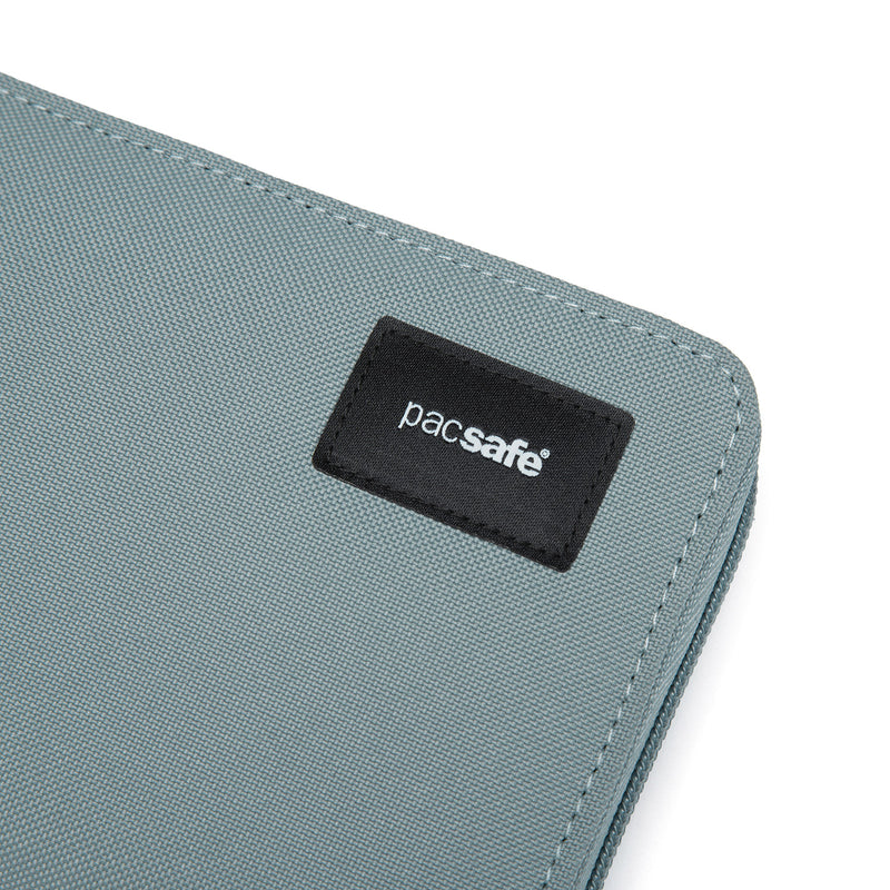 Pacsafe® RFIDsafe™ RFID blocking continental wallet, Fresh Mint