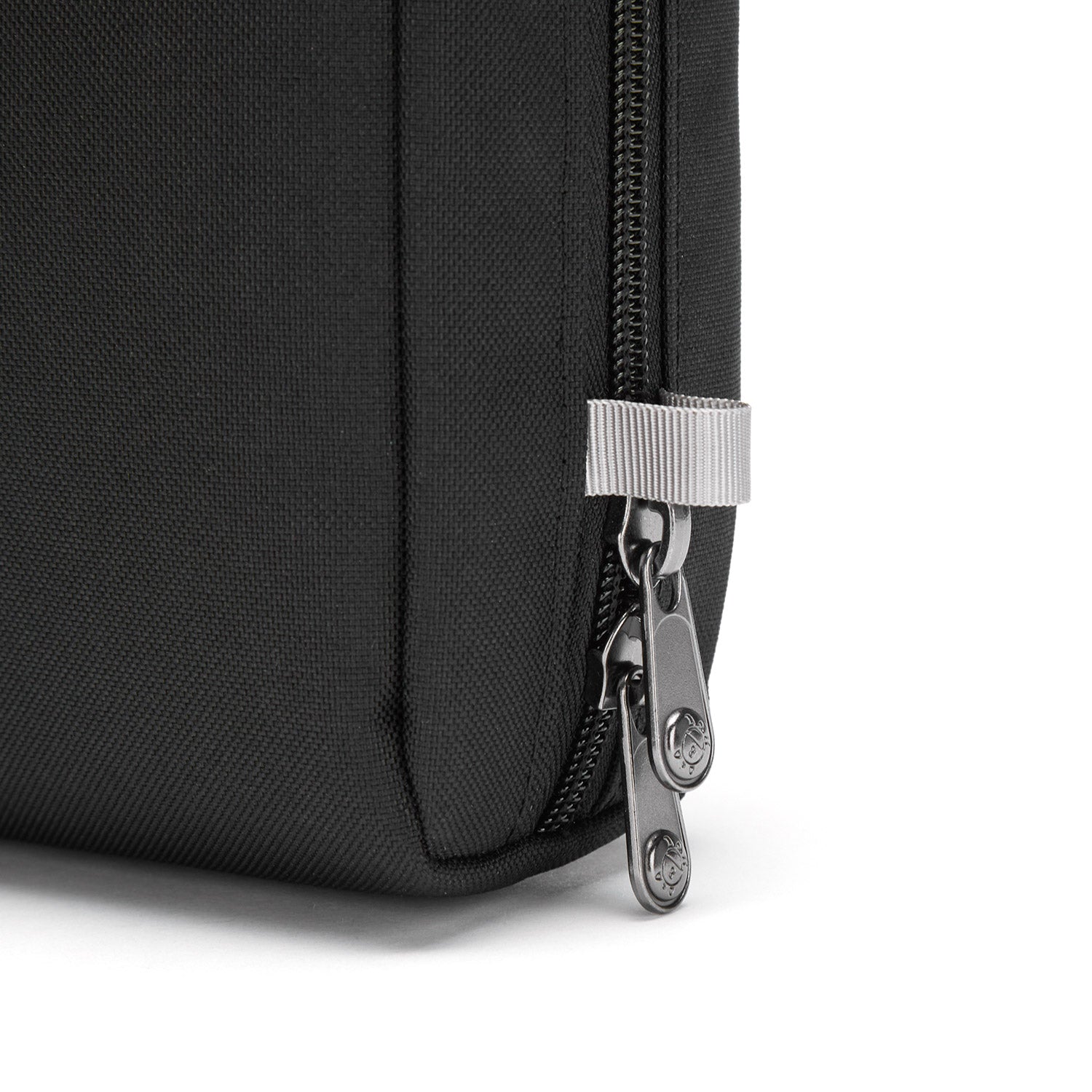 Pacsafe RFIDsafe Gear Pouch - Thumbnail 5
